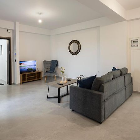The Skyline Escape Apartment Ираклио Екстериор снимка