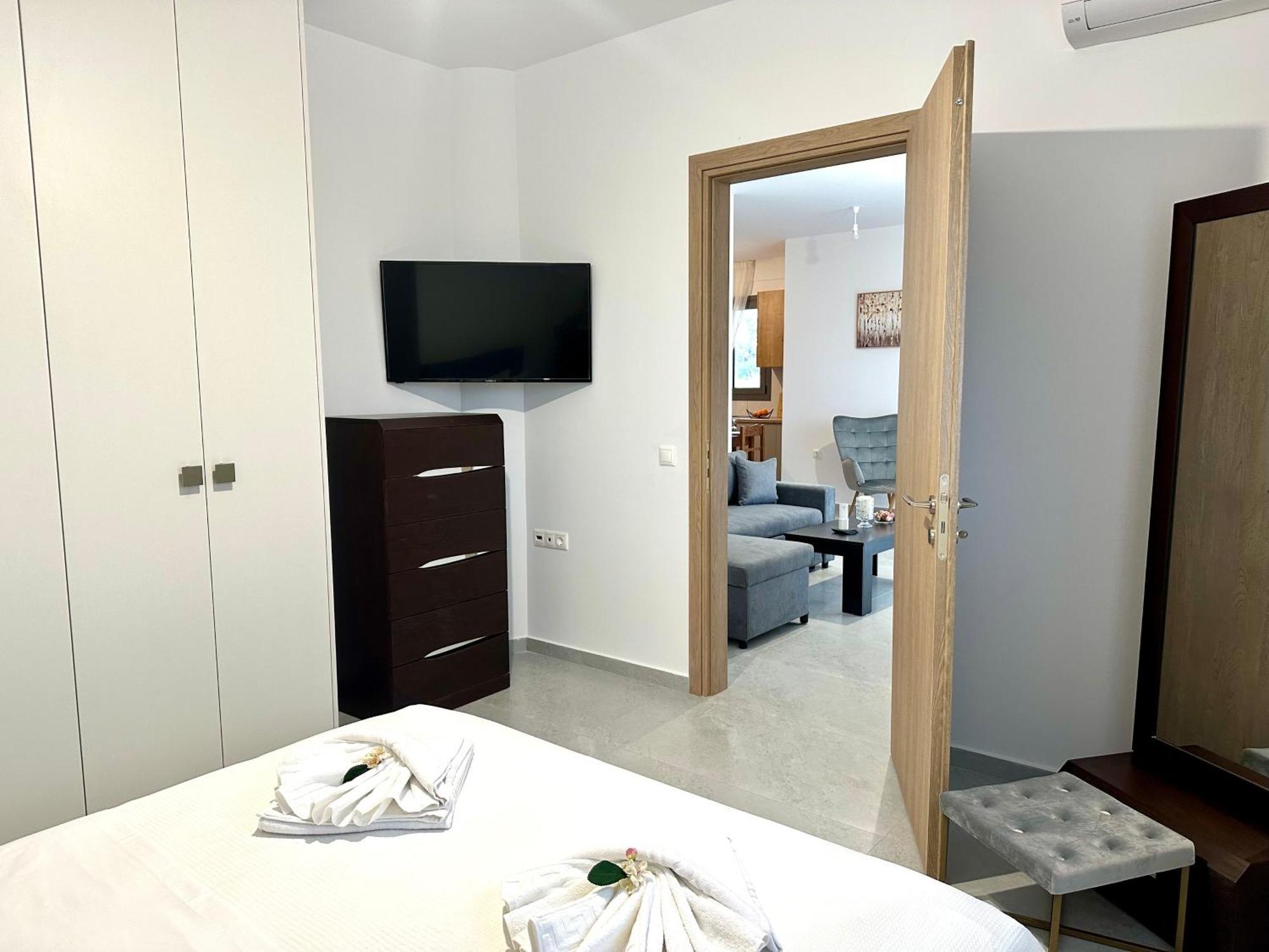 The Skyline Escape Apartment Ираклио Екстериор снимка