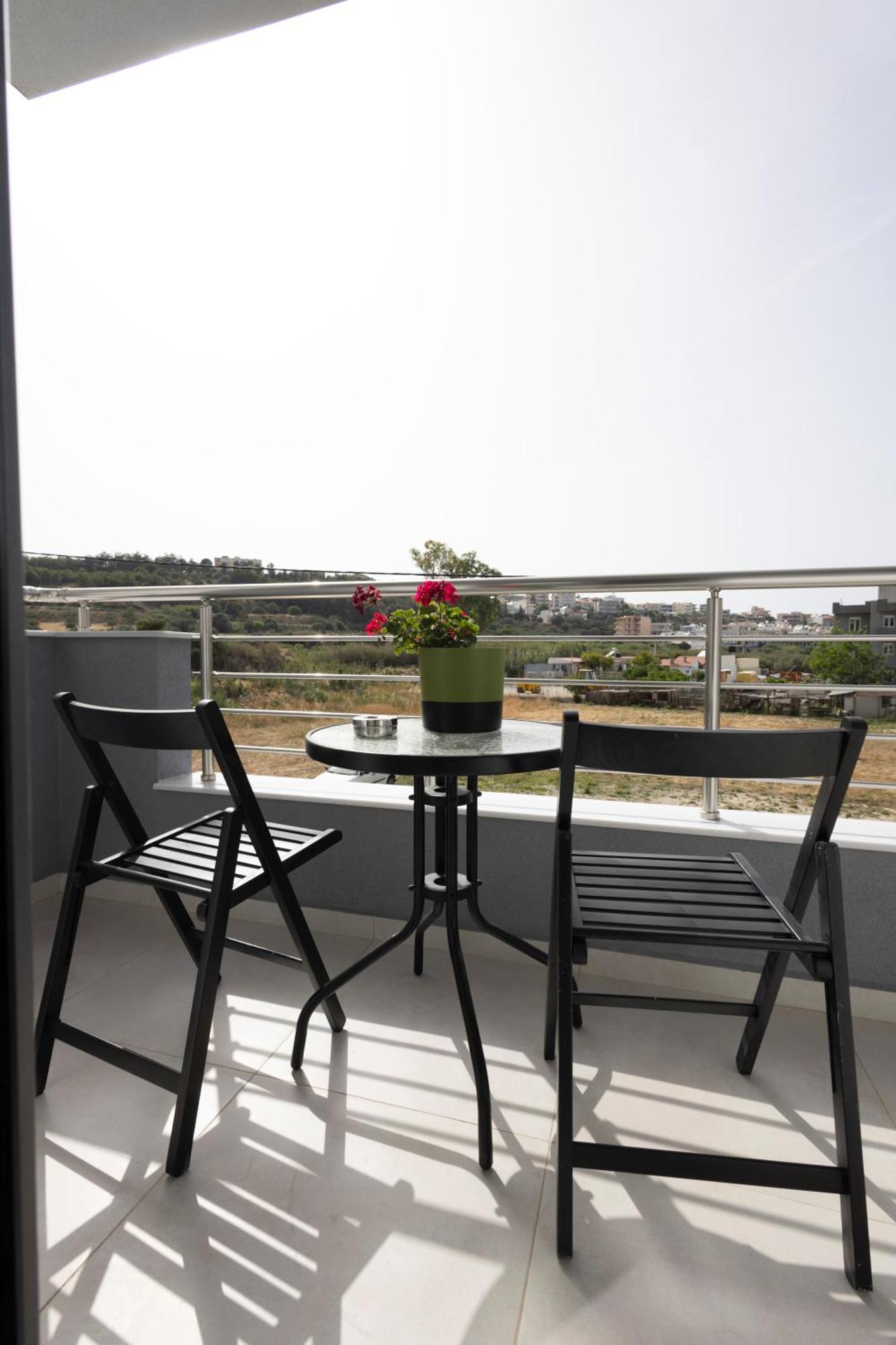 The Skyline Escape Apartment Ираклио Екстериор снимка