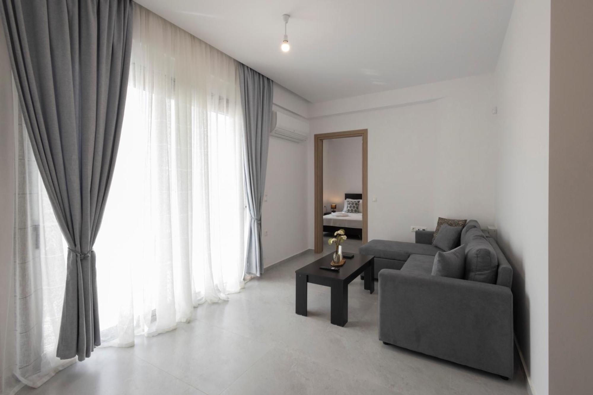 The Skyline Escape Apartment Ираклио Екстериор снимка