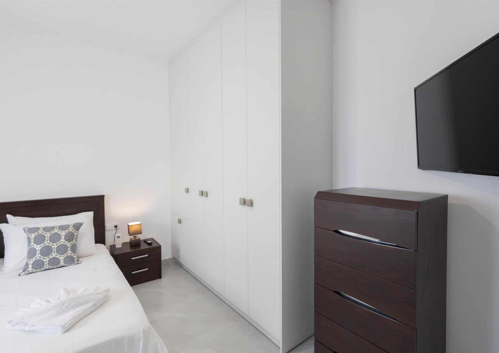 The Skyline Escape Apartment Ираклио Екстериор снимка