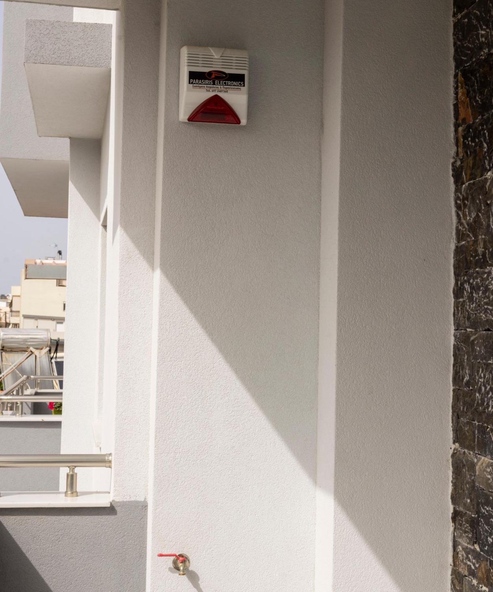 The Skyline Escape Apartment Ираклио Екстериор снимка